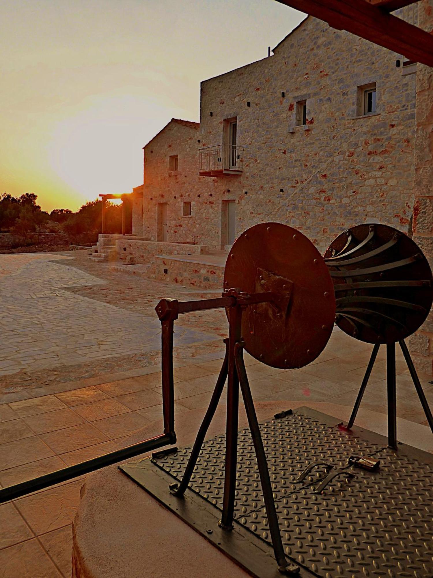 Terra Di Pietra Exclusive Suites & Apartments Αρεόπολις Εξωτερικό φωτογραφία