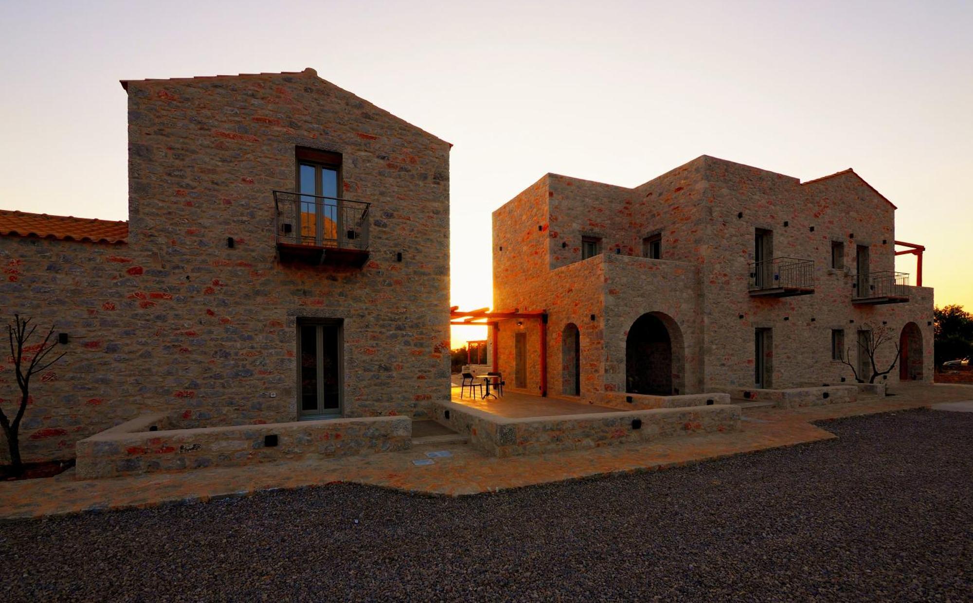 Terra Di Pietra Exclusive Suites & Apartments Αρεόπολις Εξωτερικό φωτογραφία