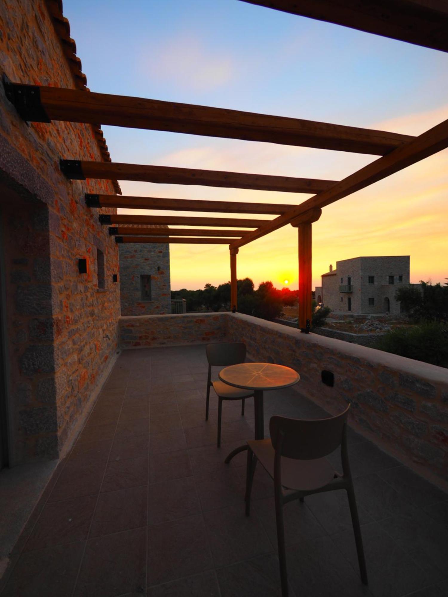 Terra Di Pietra Exclusive Suites & Apartments Αρεόπολις Εξωτερικό φωτογραφία