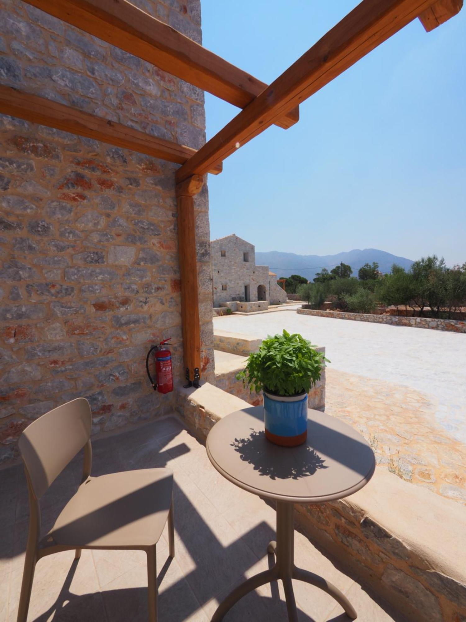 Terra Di Pietra Exclusive Suites & Apartments Αρεόπολις Εξωτερικό φωτογραφία